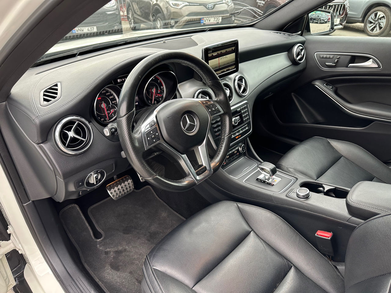 Mercedes GLA foto 7