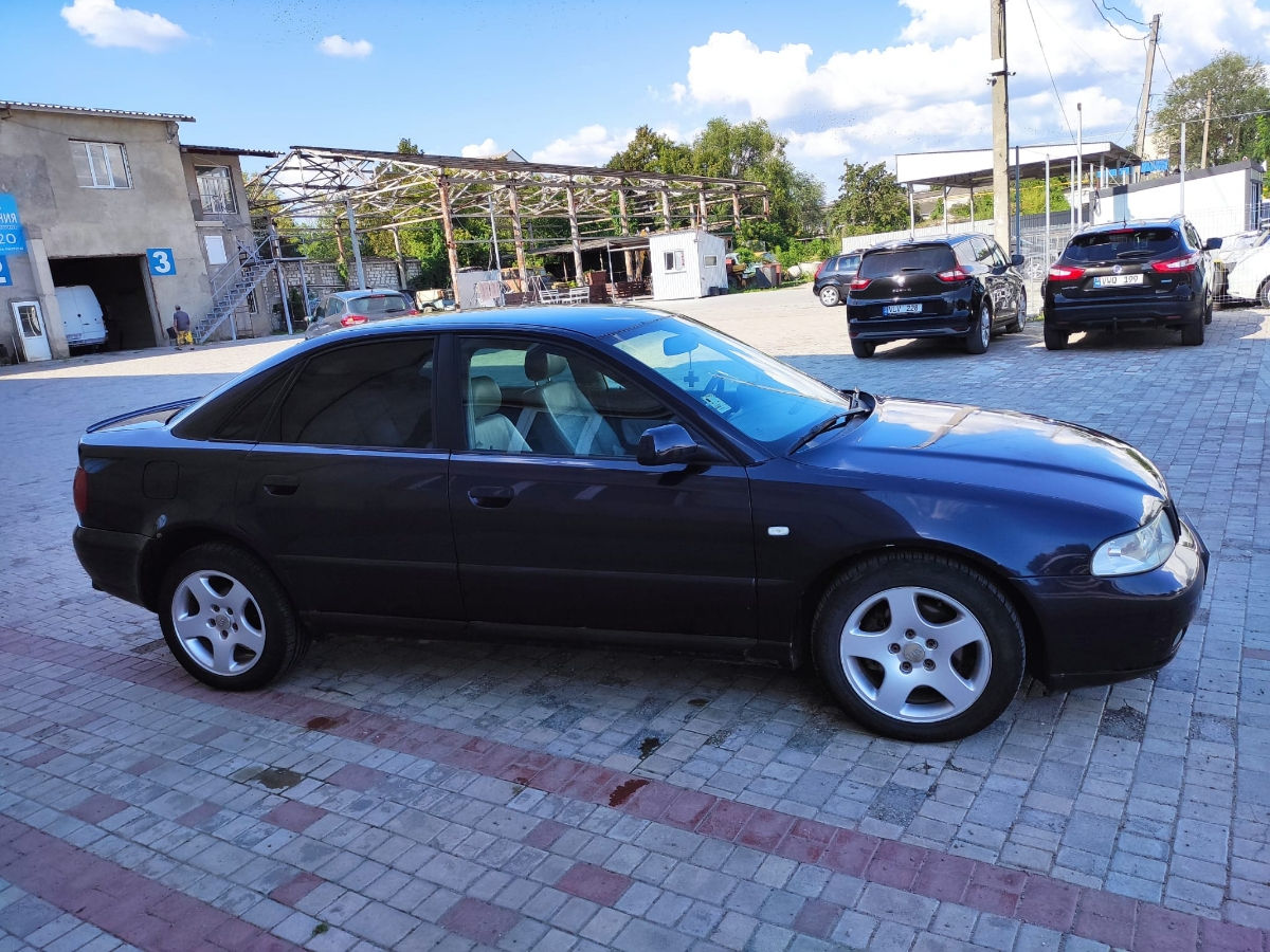 Audi A4 foto 6