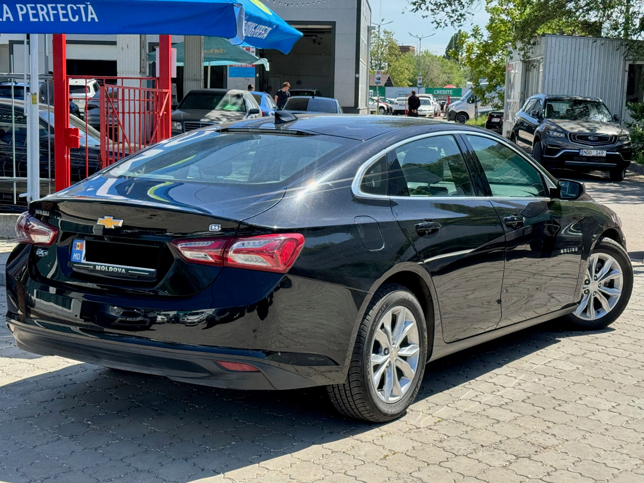 Chevrolet Malibu foto 2
