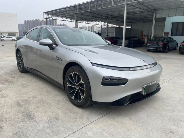 Xpeng P7 фото 2