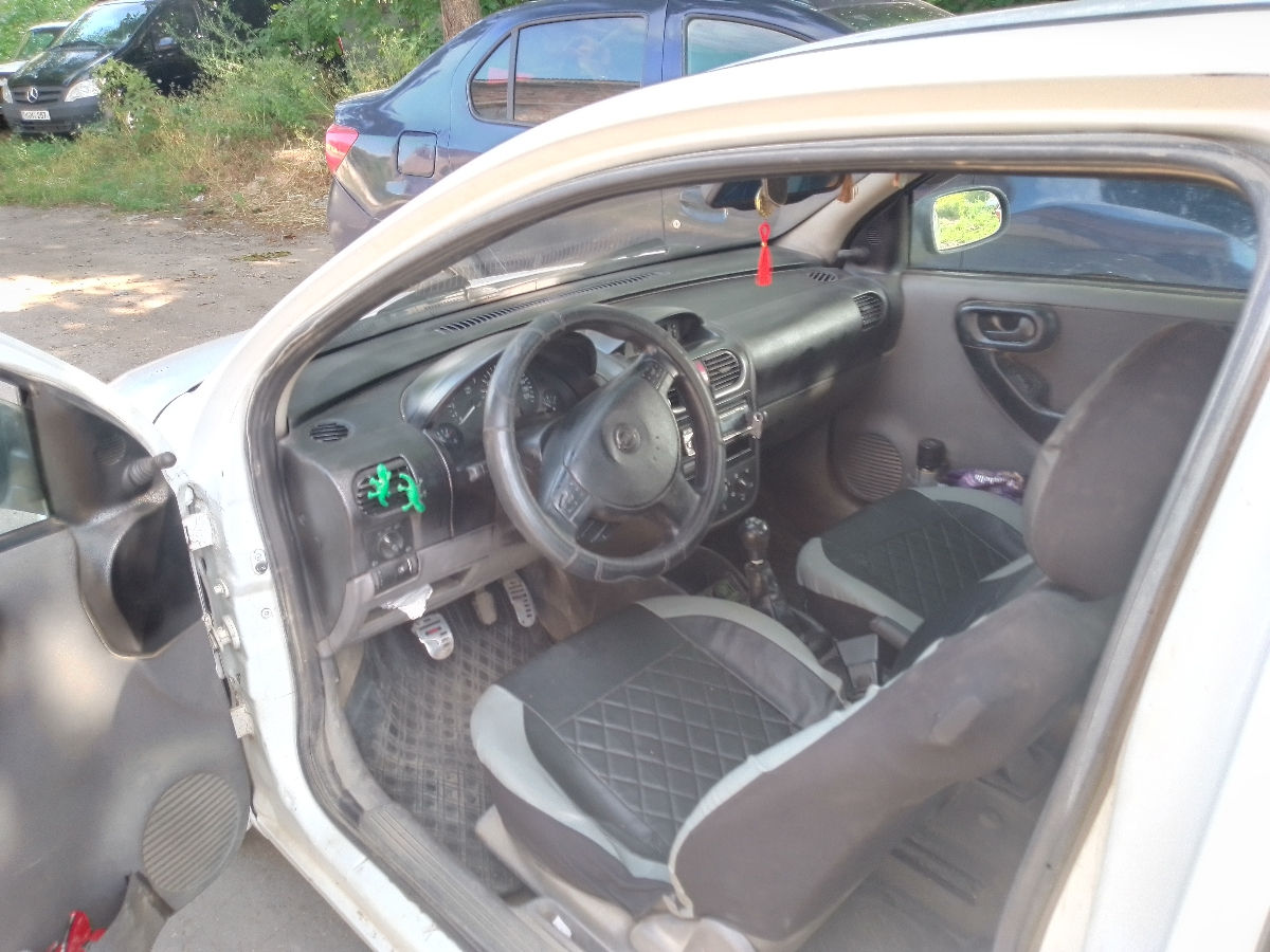 Opel Corsa foto 0