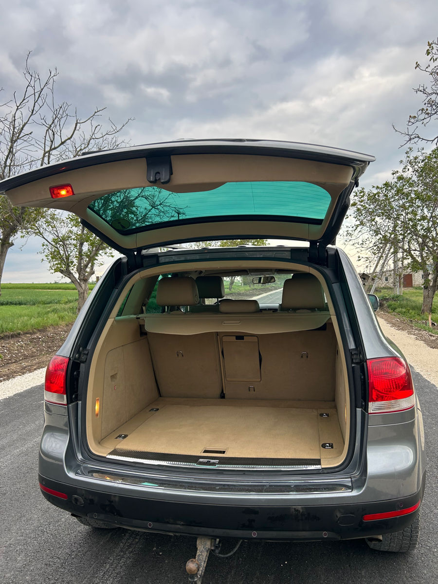 Volkswagen Touareg foto 4