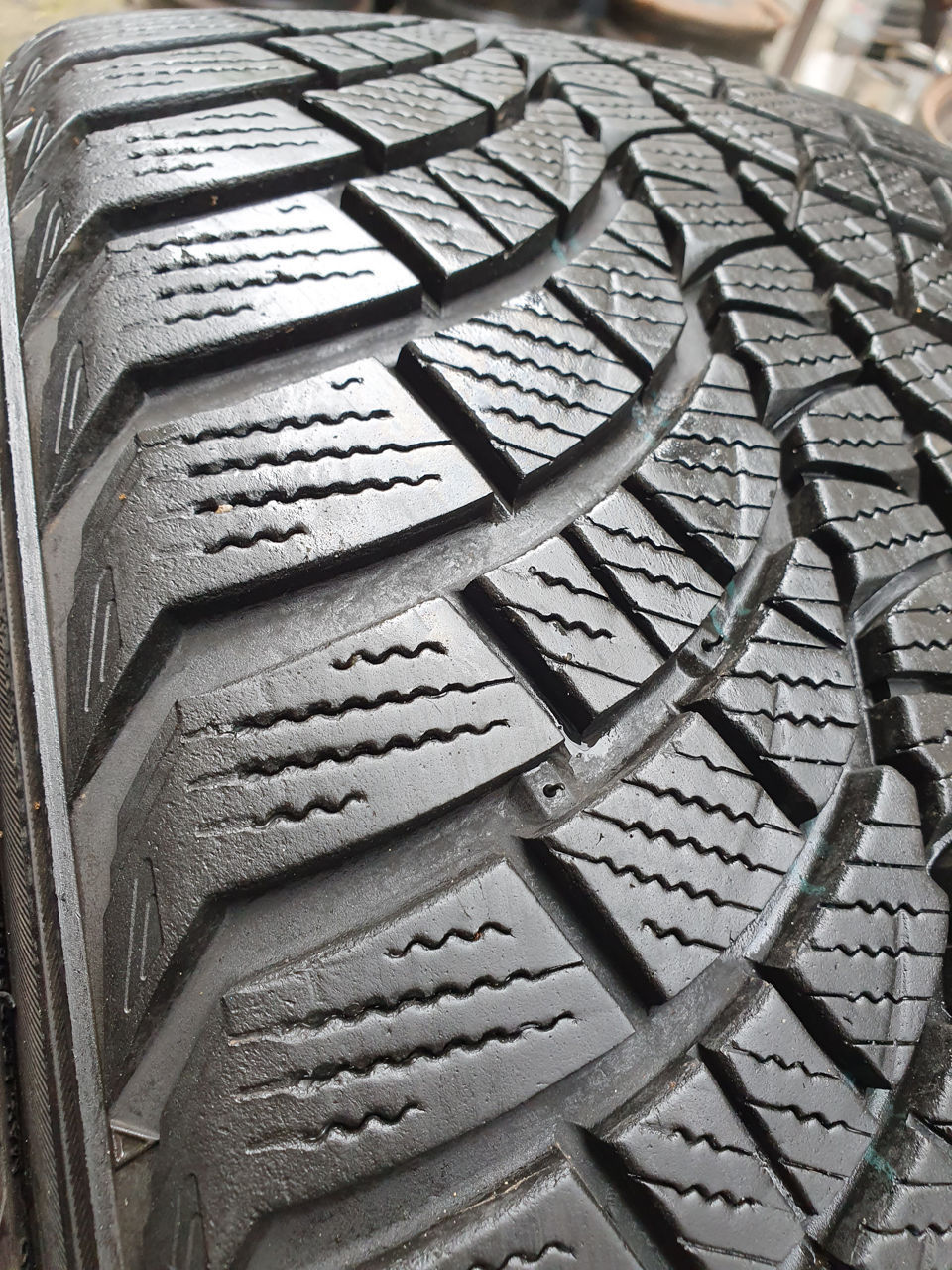235/55/ R17- KUMHO.M&S.