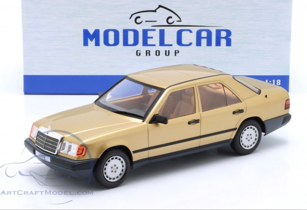 Mercedes Benz W124 şi BMW E36 Alpina Touring la scara 1:18 foto 1