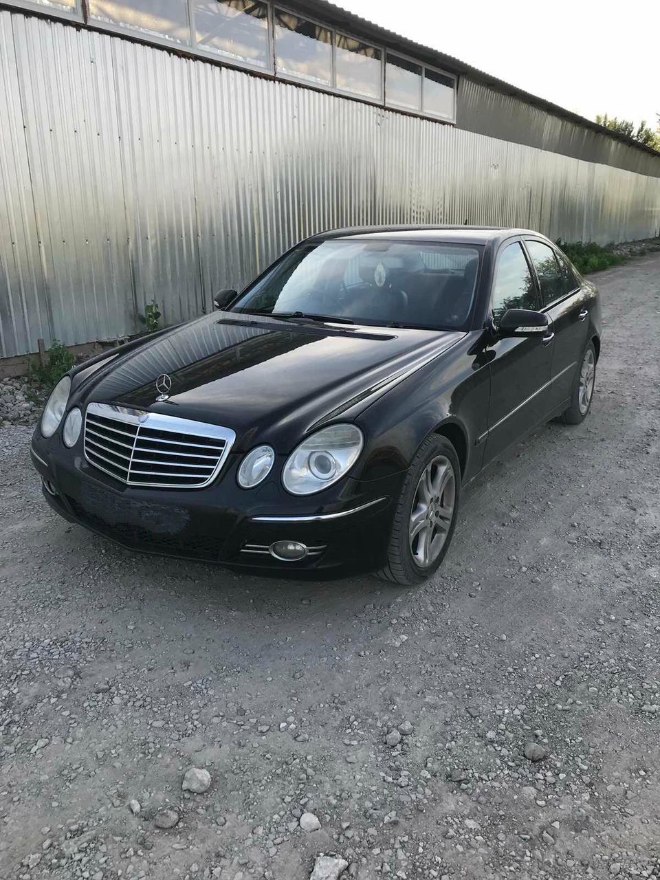 Auto dezmembrare Mercedes w211 salon de piele volan usi faruri oglinzi foto 1