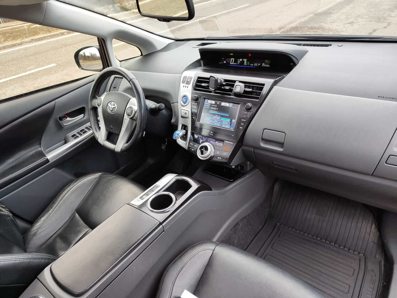 7 locuri Toyota Prius Plus în stare ideală!!! Dotat cu Panorama,  Salon din Piele, încălzire scaune foto 4