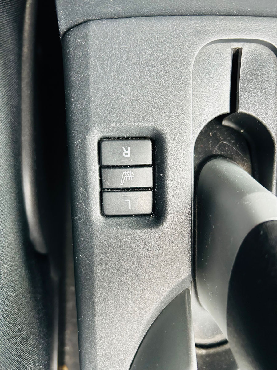 Toyota Auris foto 3