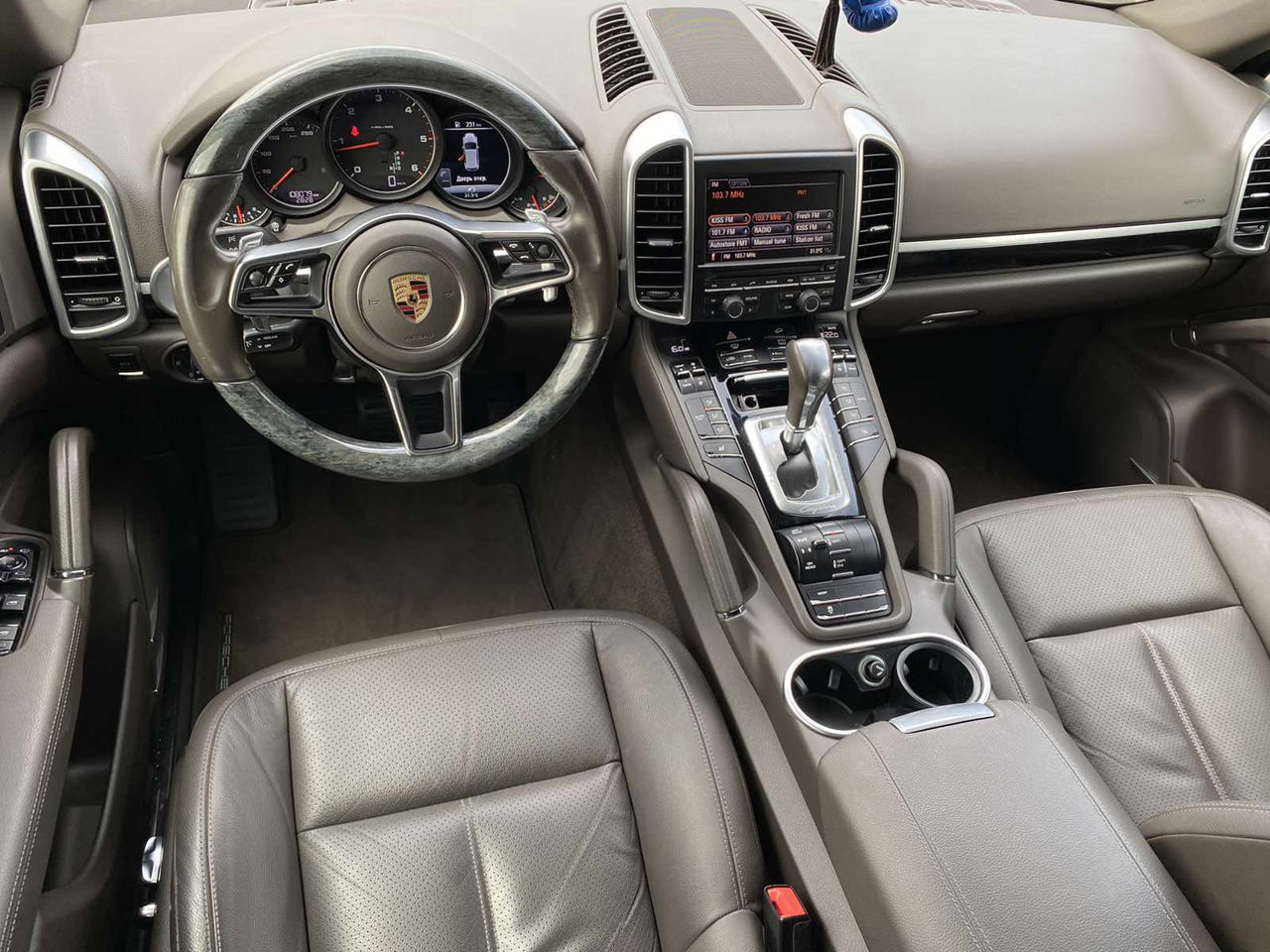 Porsche Cayenne foto 9