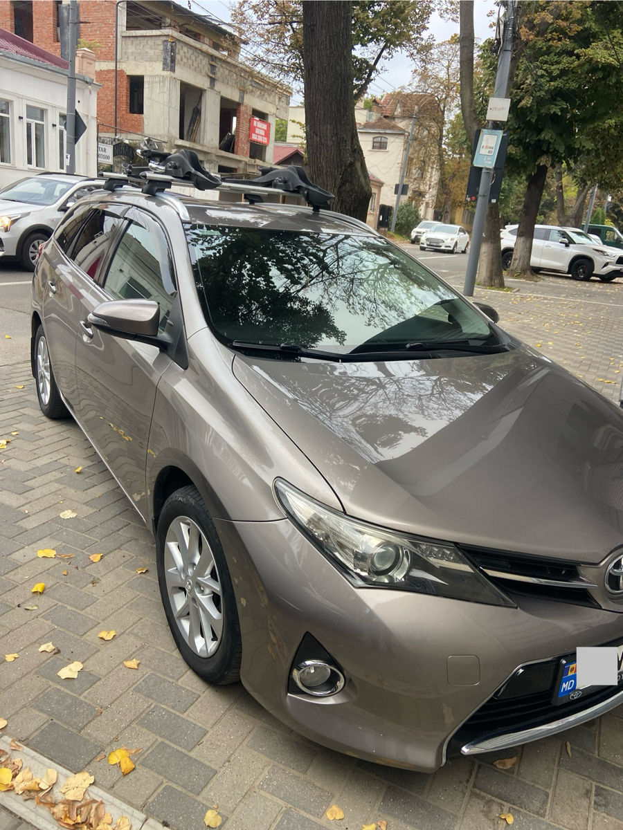 Toyota Auris foto 4