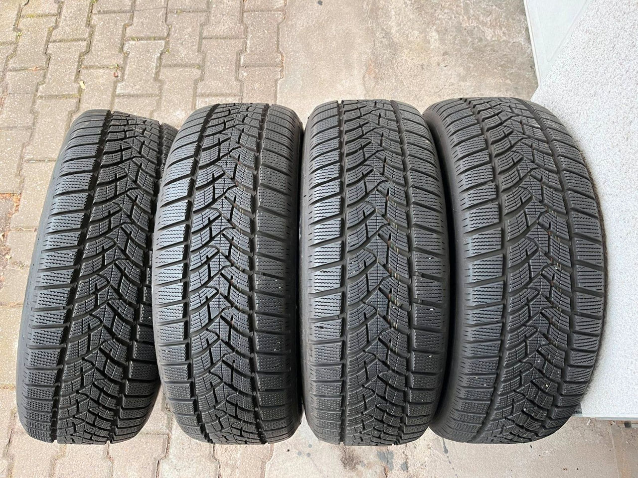 225 45 r17 Dunlop