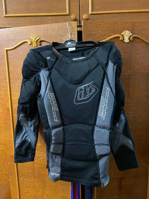 ÐÐ°ÑÐ¸ÑÐ° ÑÐµÐ»Ð° Ð±Ð¾Ð´Ð¸Ðº TLD UPL 7855 HW LS 510003205 Troy Lee Designs