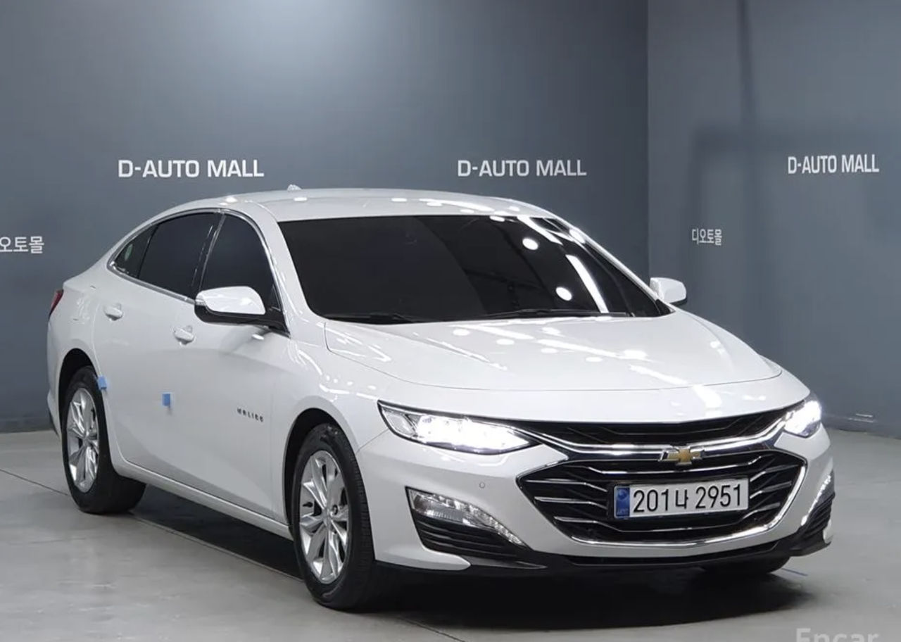 Chevrolet Malibu foto 1