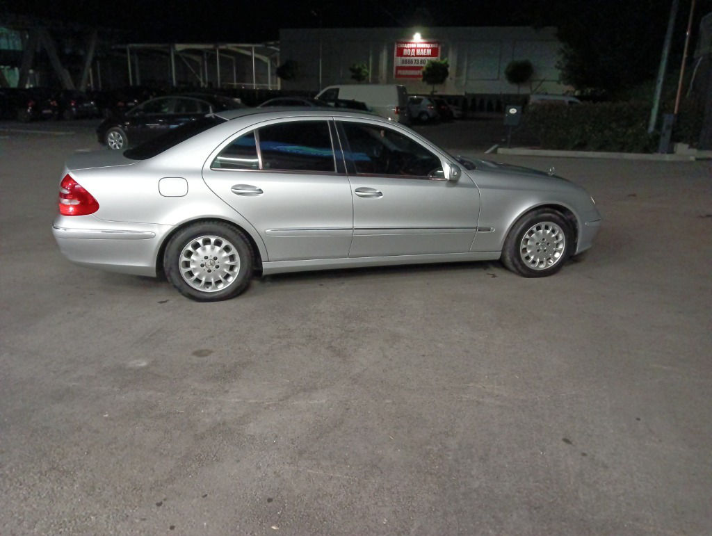 Mercedes E Class foto 2