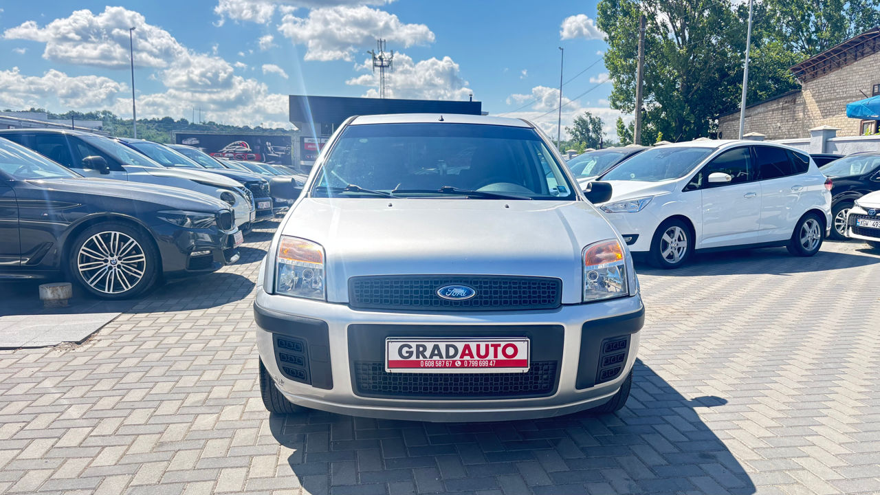 Ford Fusion фото 6