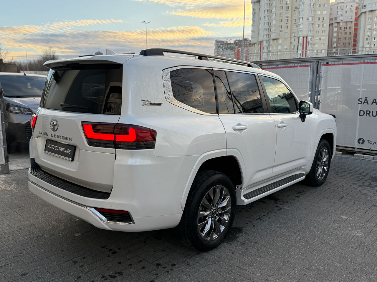 Toyota Land Cruiser фото 6