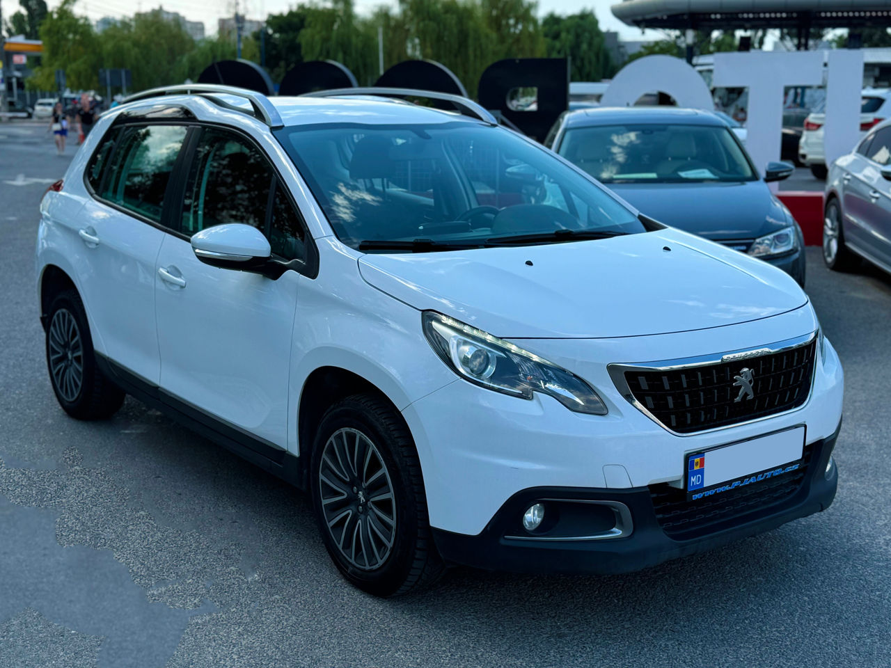 Peugeot 2008 foto 3