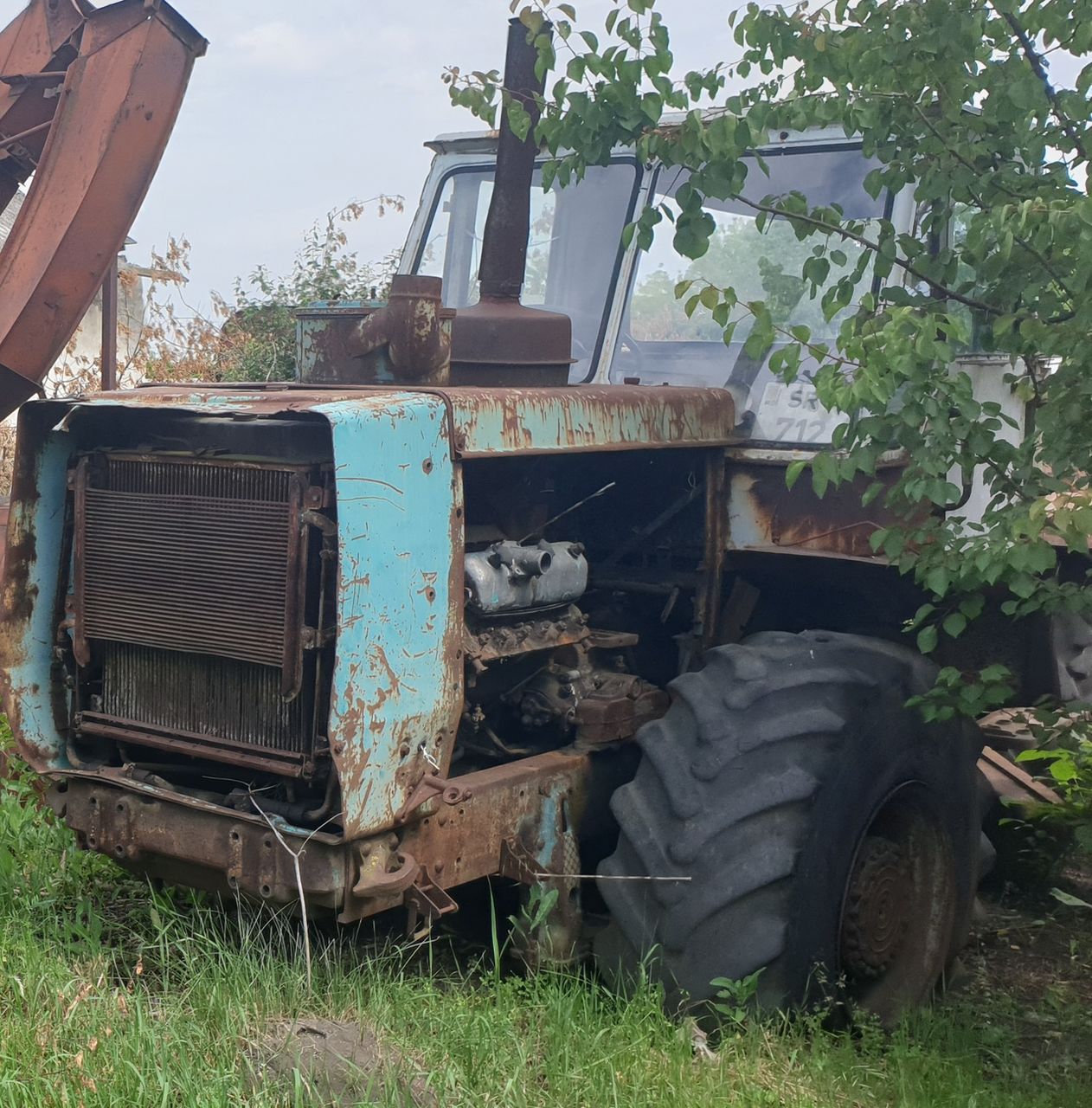 Tractor T 150 foto 0