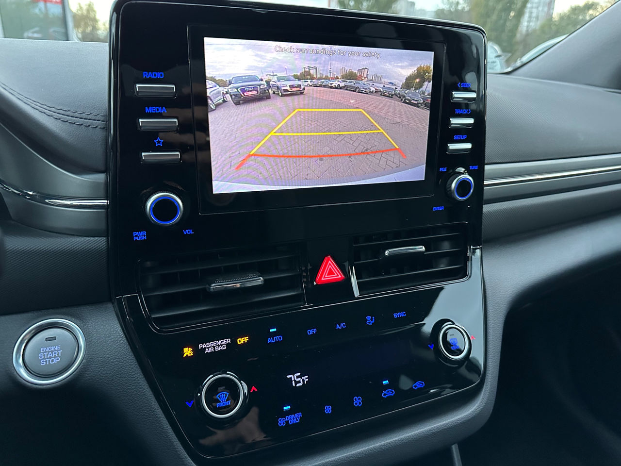 Hyundai IONIQ foto 12