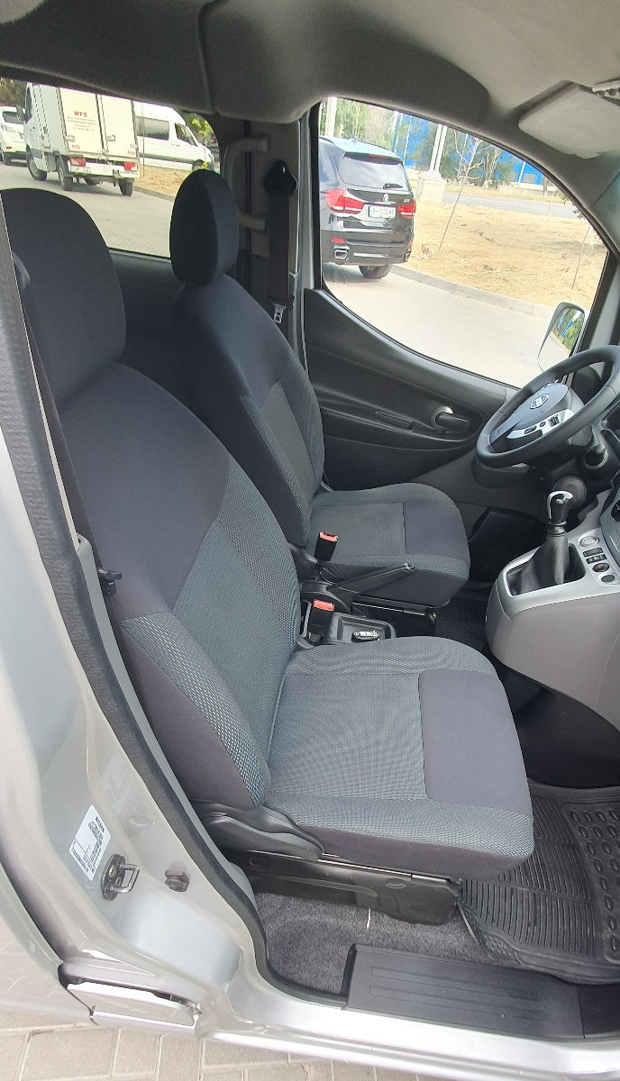 Nissan NV200 фото 5