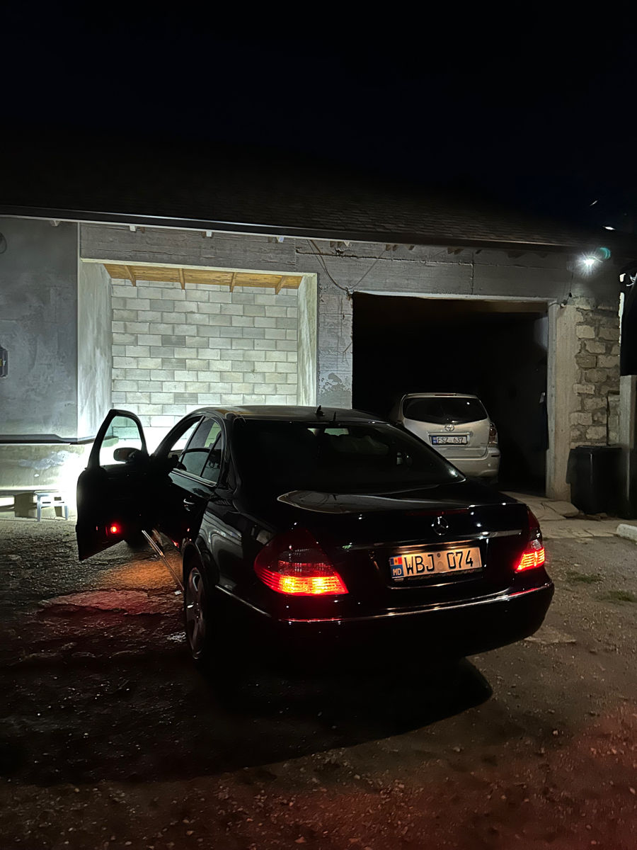 Mercedes E-Class foto 5