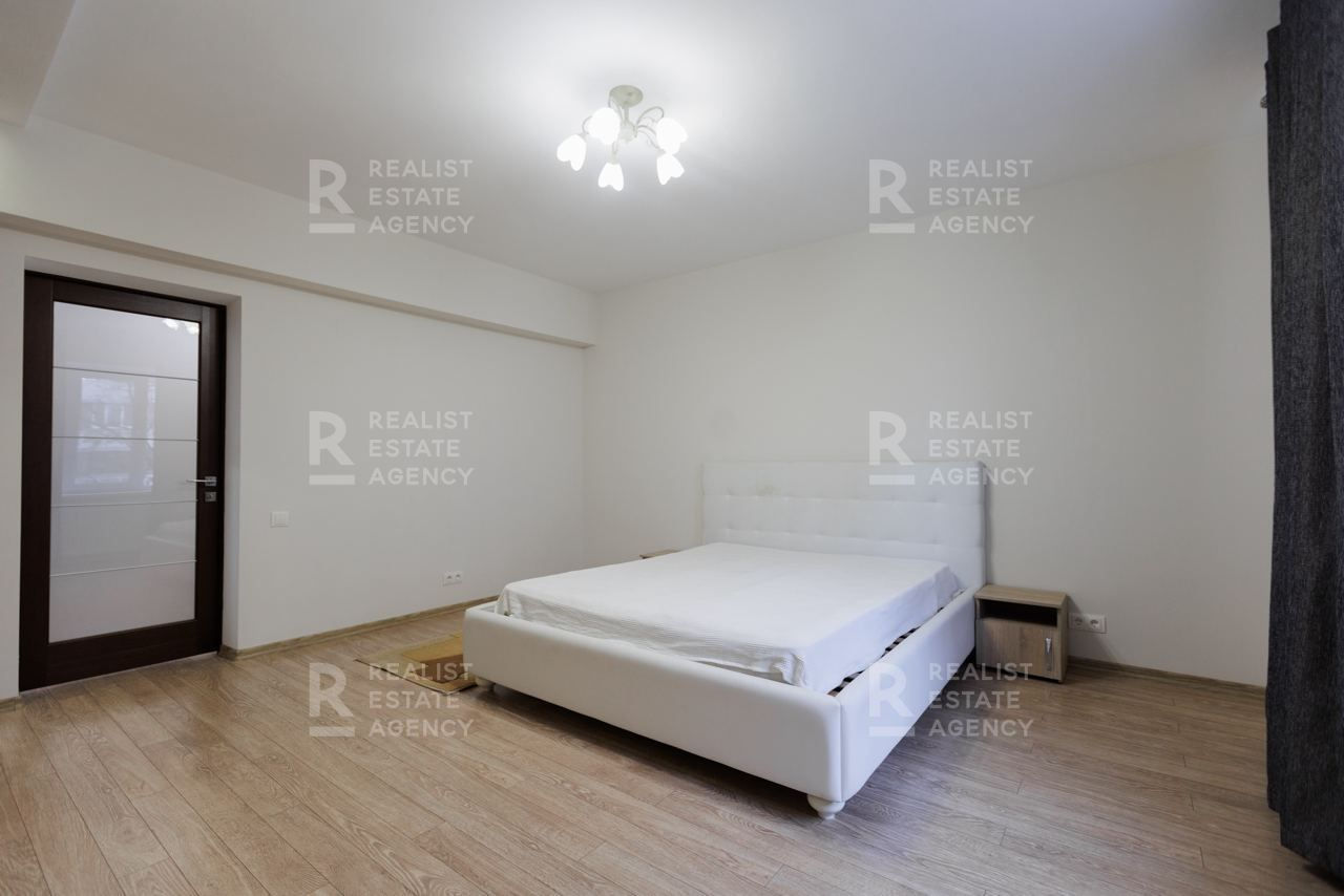 Apartament cu 3 camere, 93 m², Botanica, Chișinău foto 5