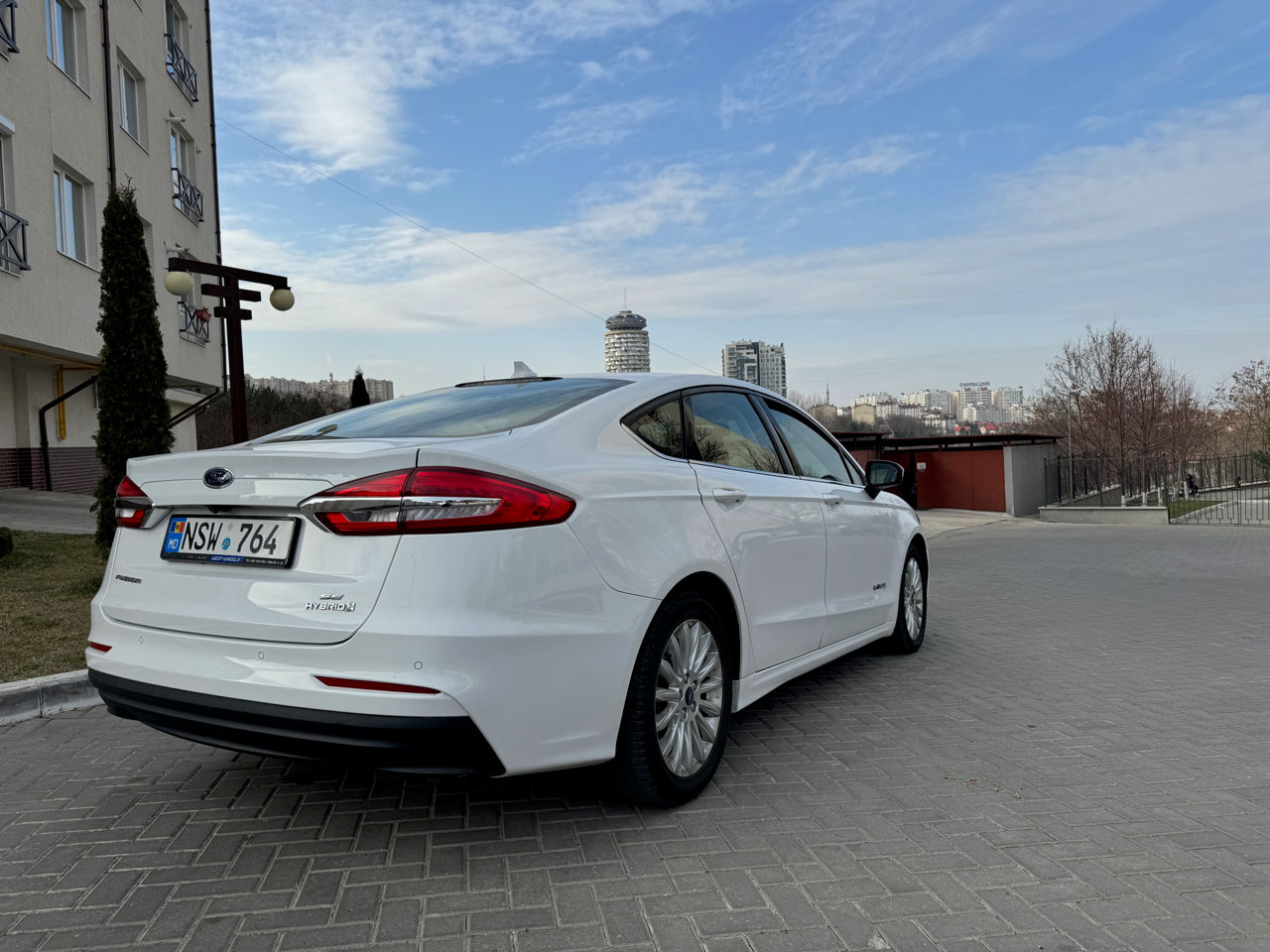 Ford Fusion foto 2