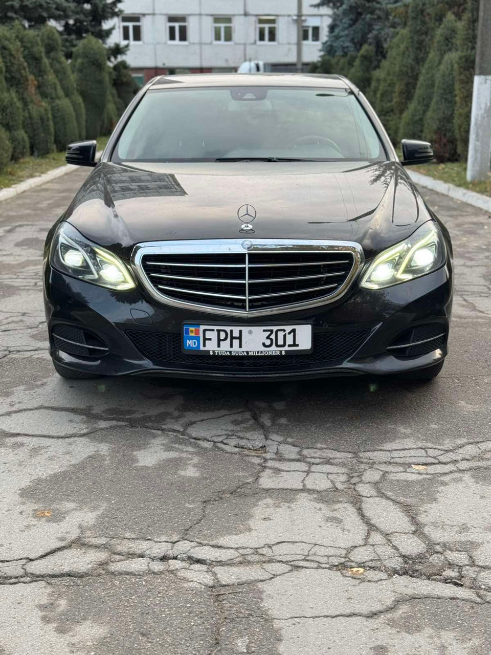 Mercedes E-Class foto 0