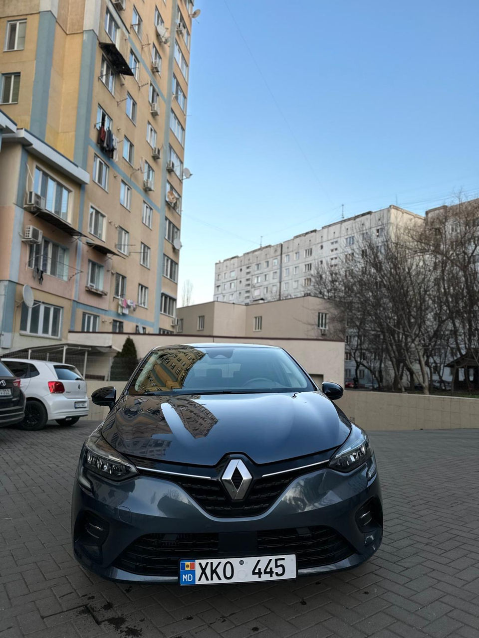 Renault Clio фото 0