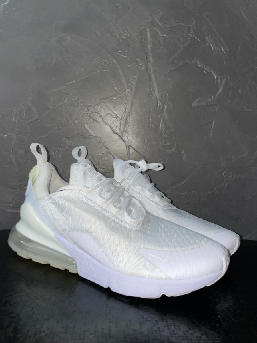 Nike air max 270 triple white