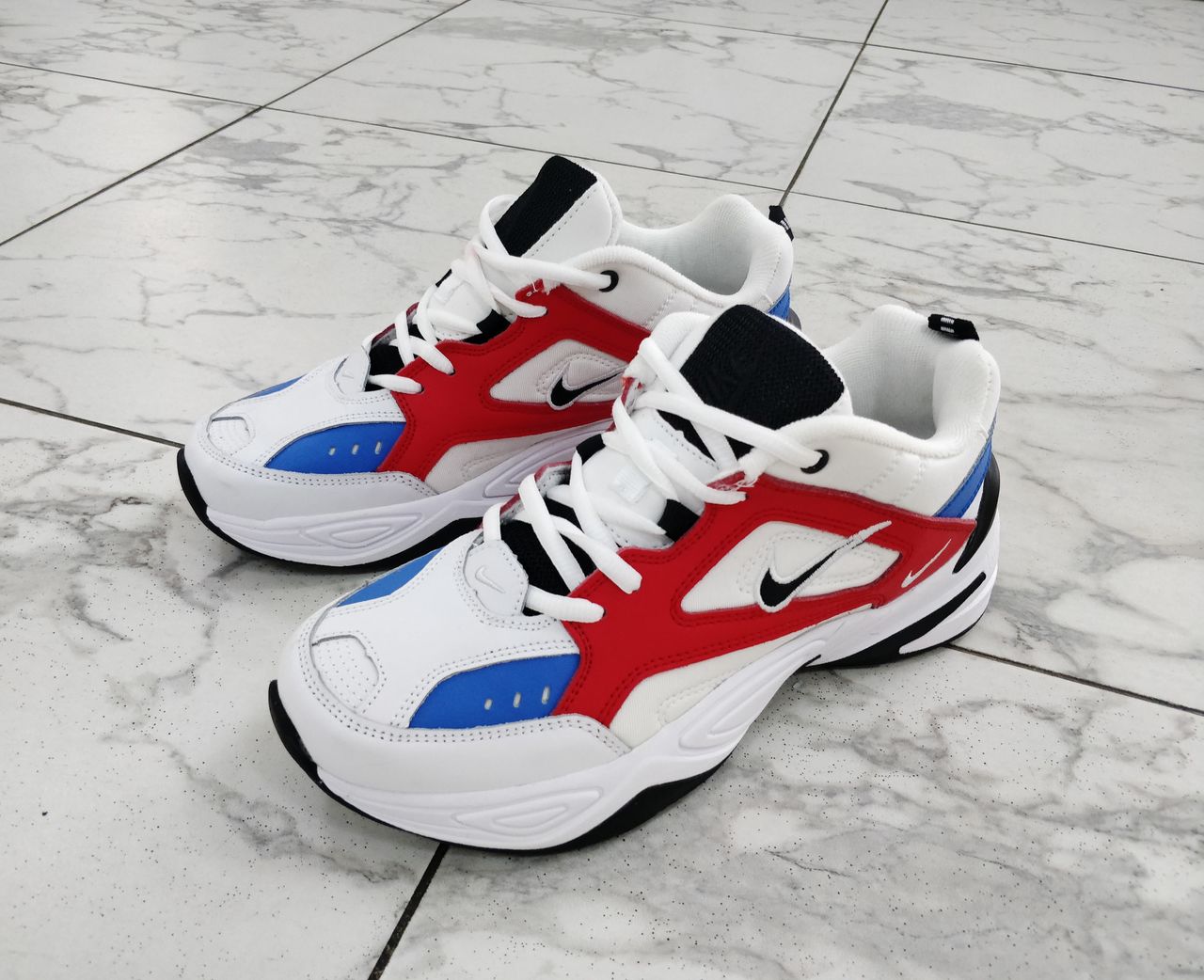 nike tekno blue red