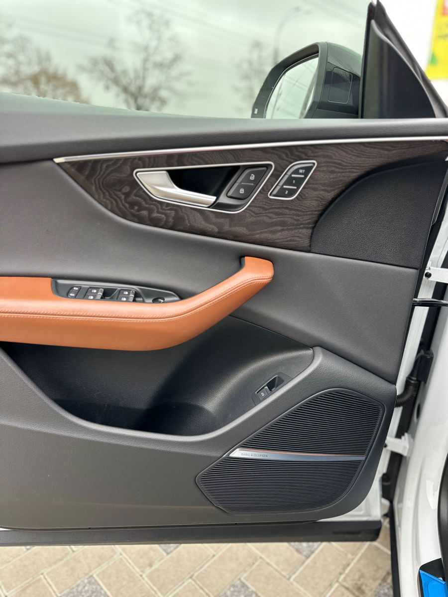 Audi Q8 фото 5