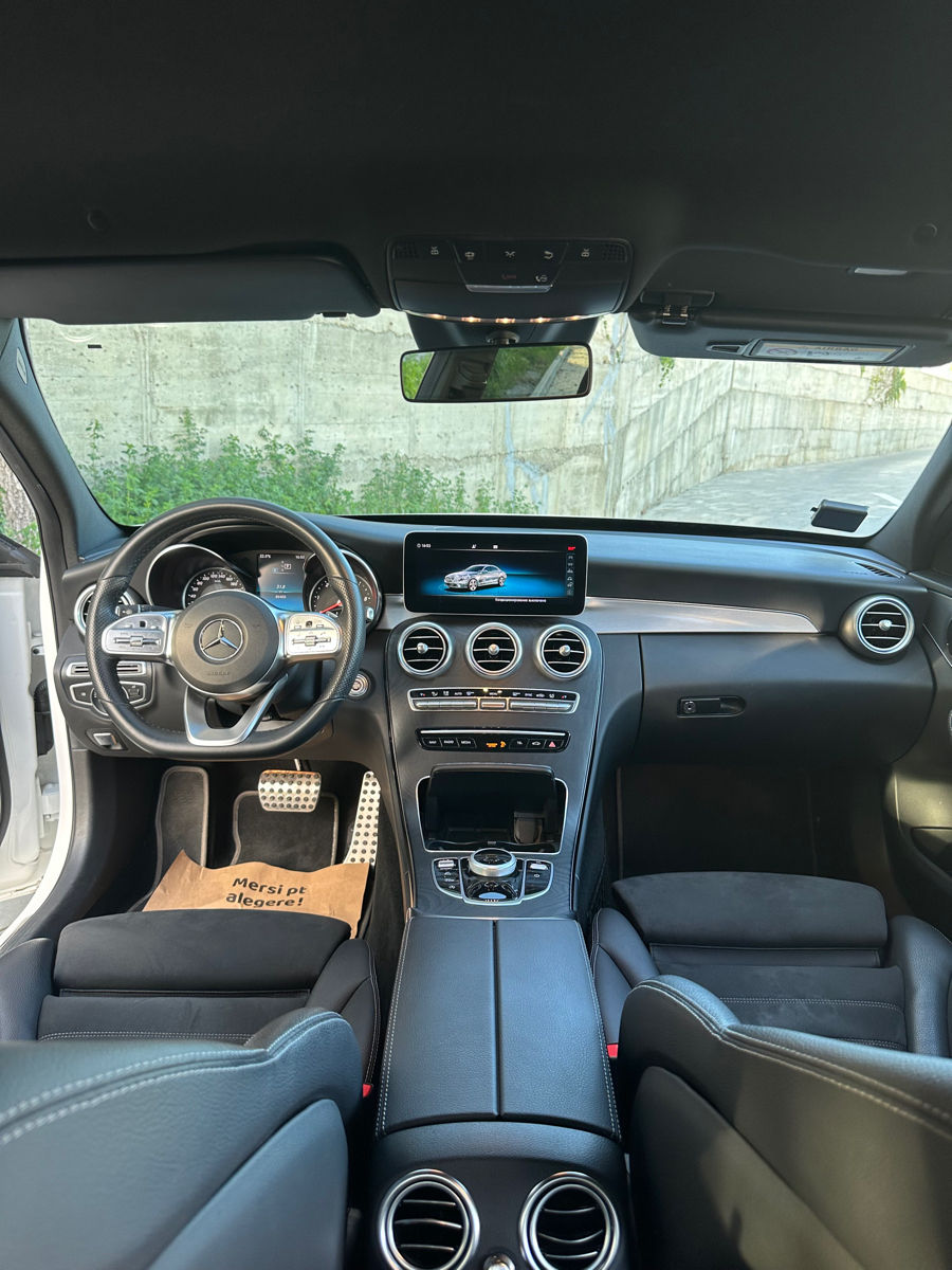 Mercedes C-Class foto 13