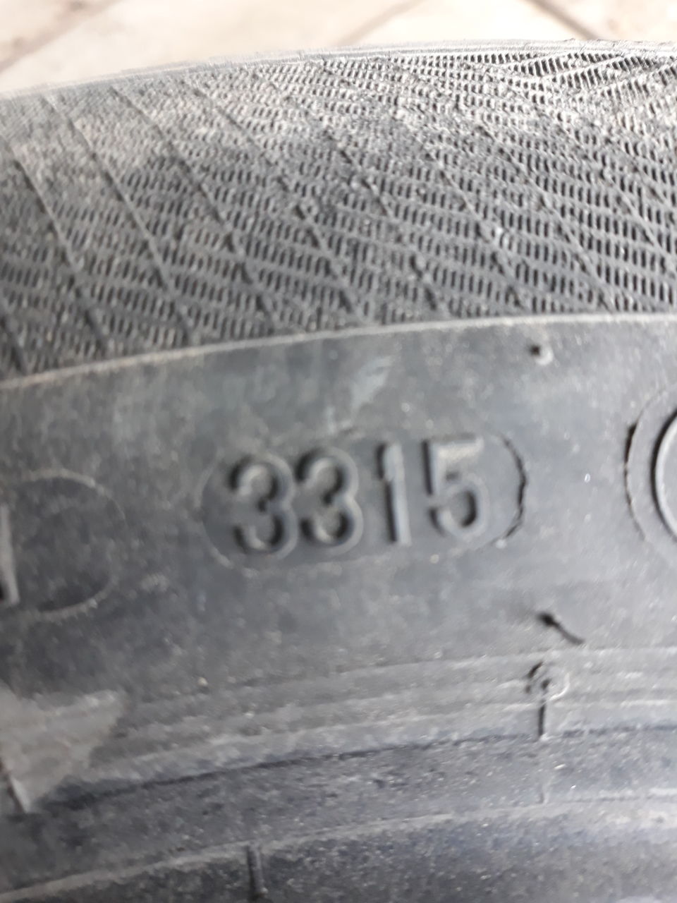 Шины 185/60 r15.