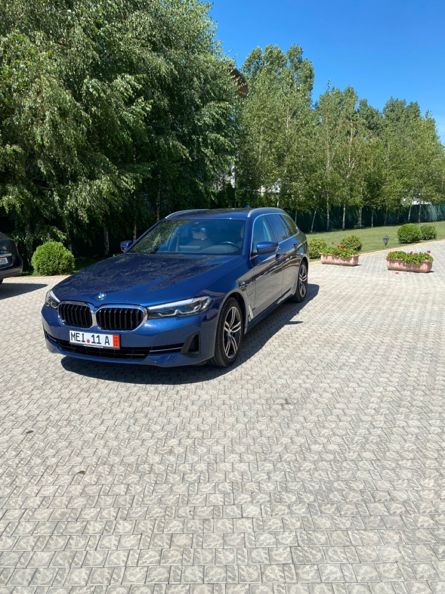 BMW 5 Series foto 1