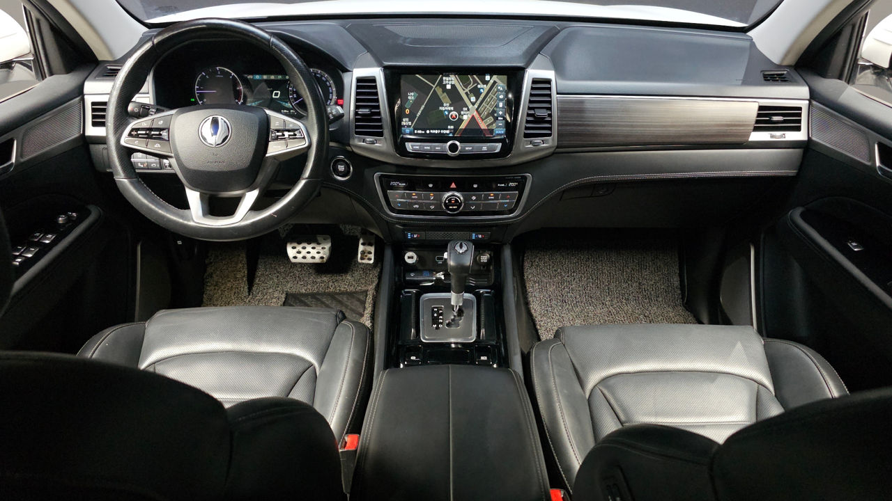 Ssangyong Rexton фото 7