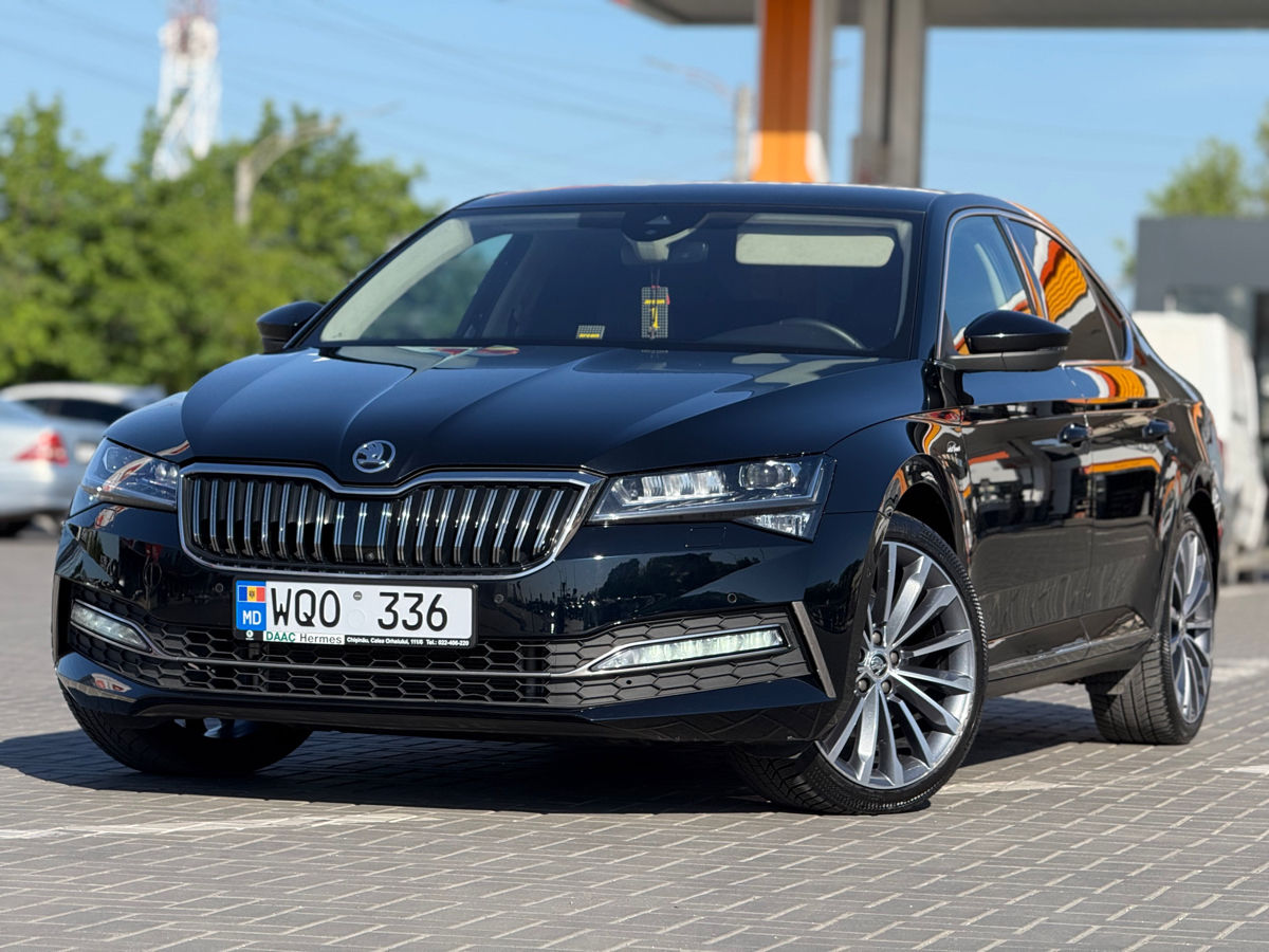 Skoda Superb foto 1