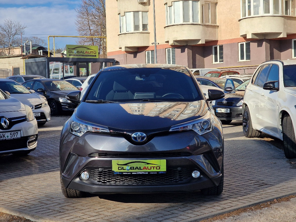 Toyota C-HR foto 1