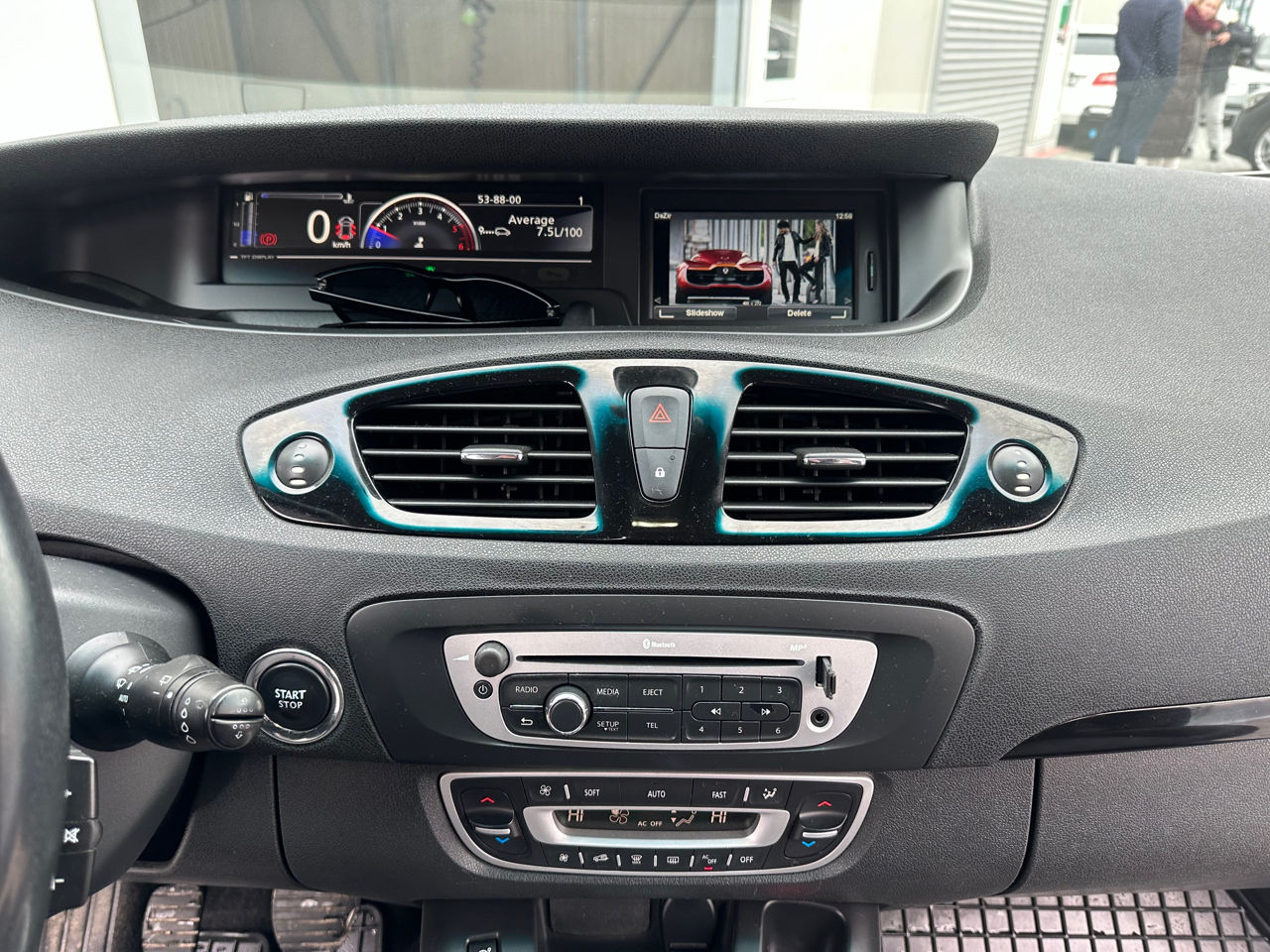 Renault Grand Scenic foto 11