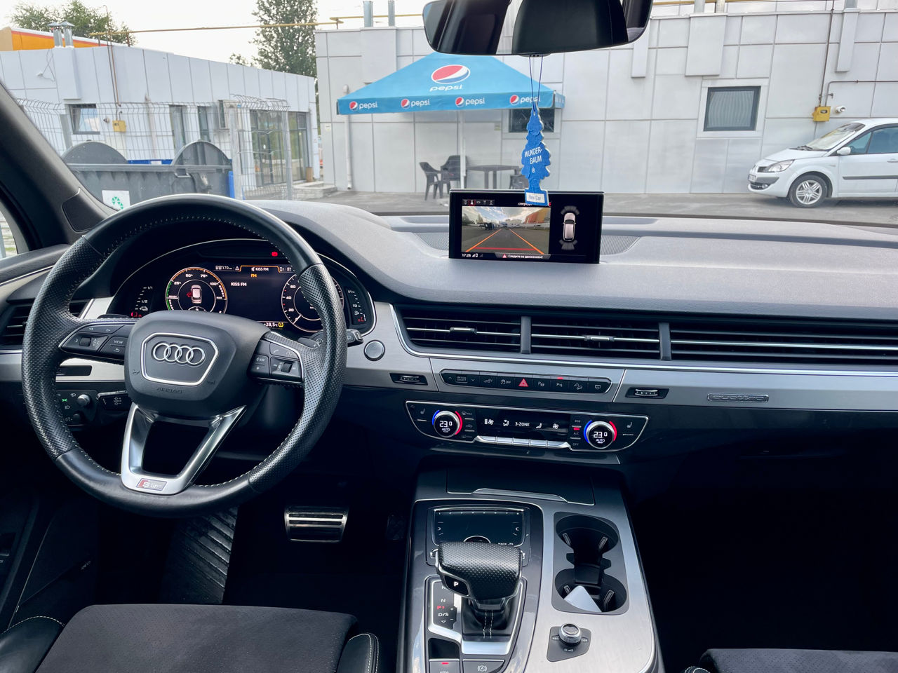 Audi Q7 e-tron foto 5