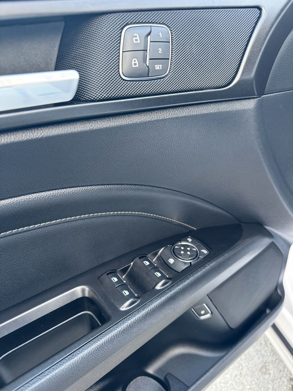 Ford Fusion фото 8