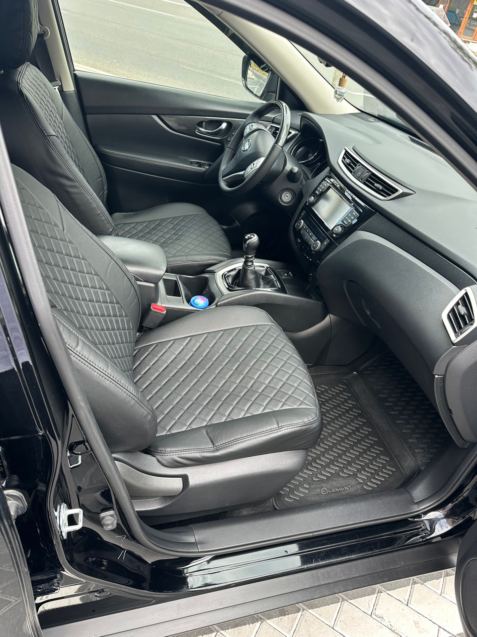 Nissan X-Trail фото 7