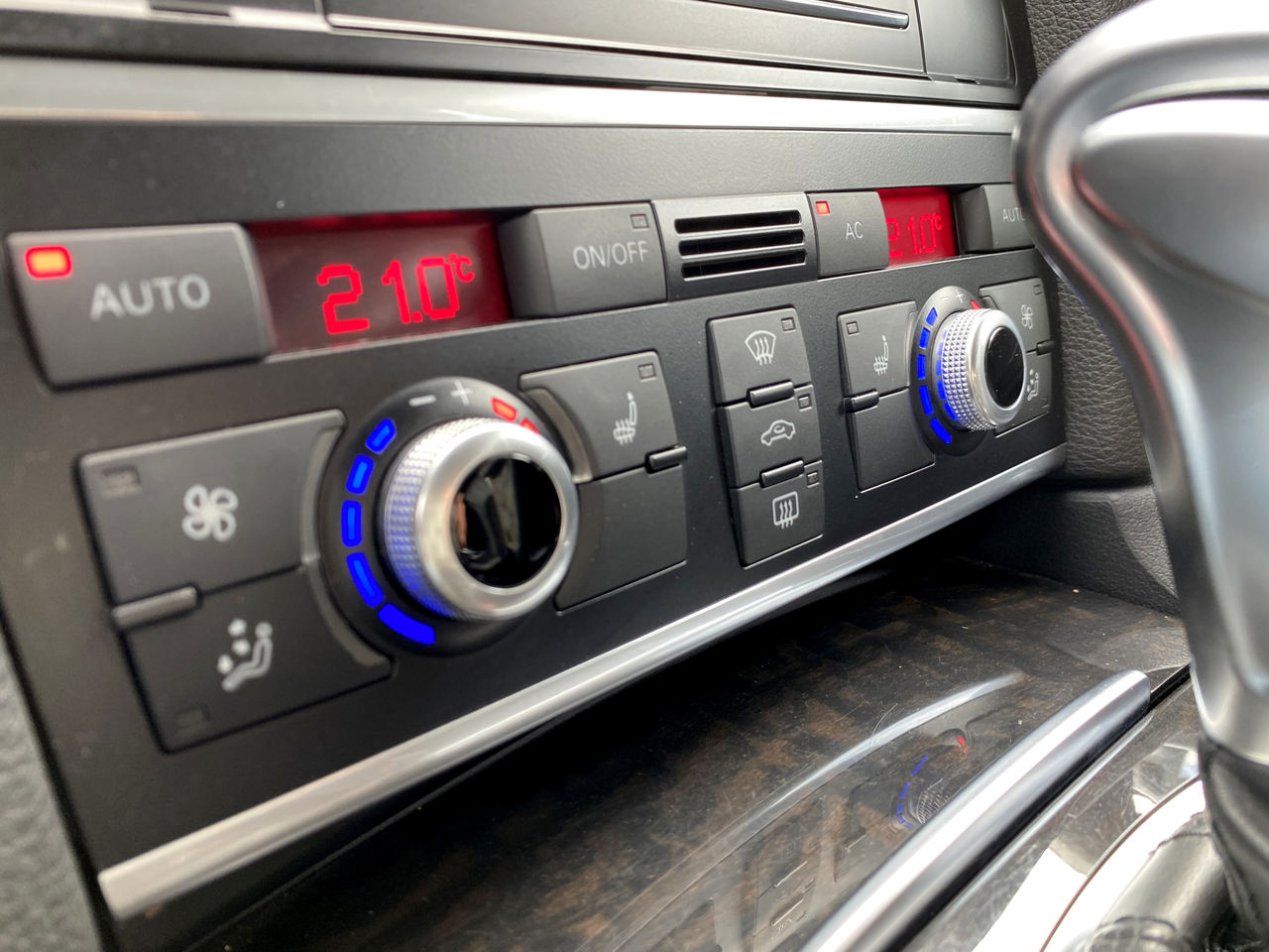 Audi Q7 foto 10