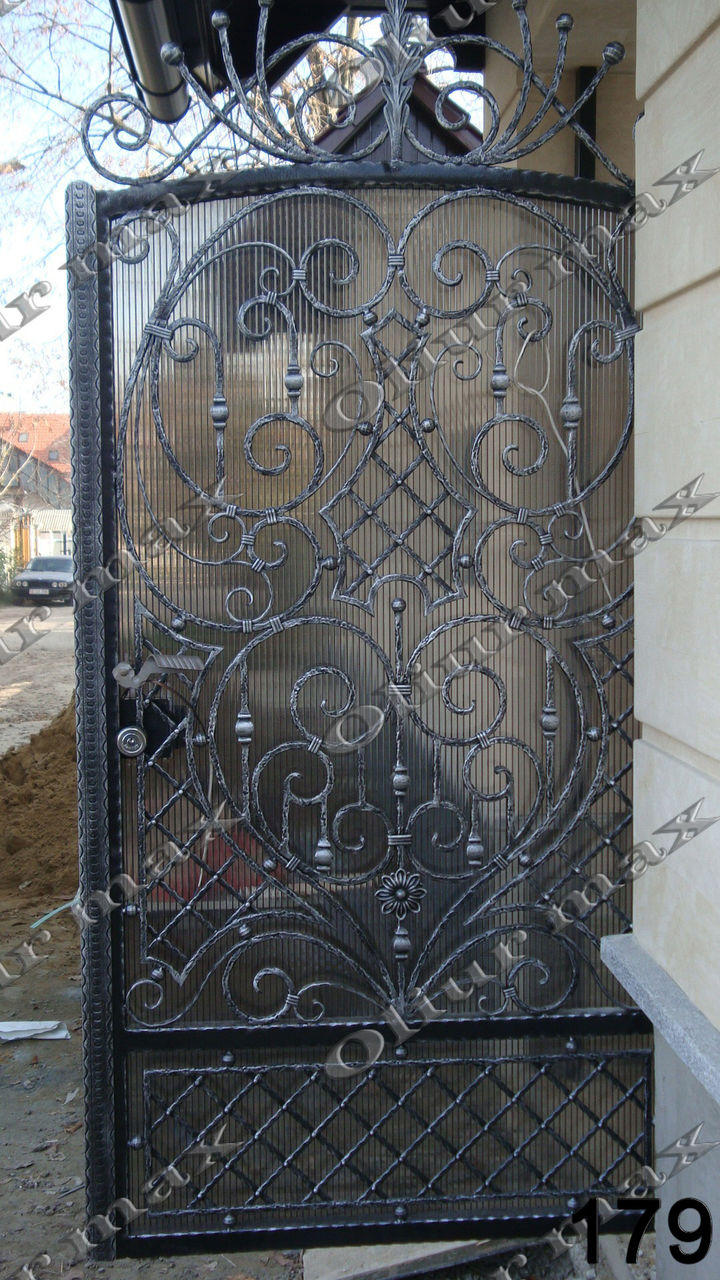 Porți, garduri, balustrade, copertine , gratii, uși metalice și alte confecții din fier forjat. foto 6