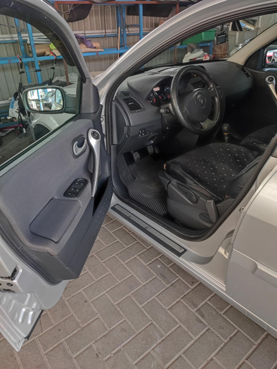 Renault Megane фото 5
