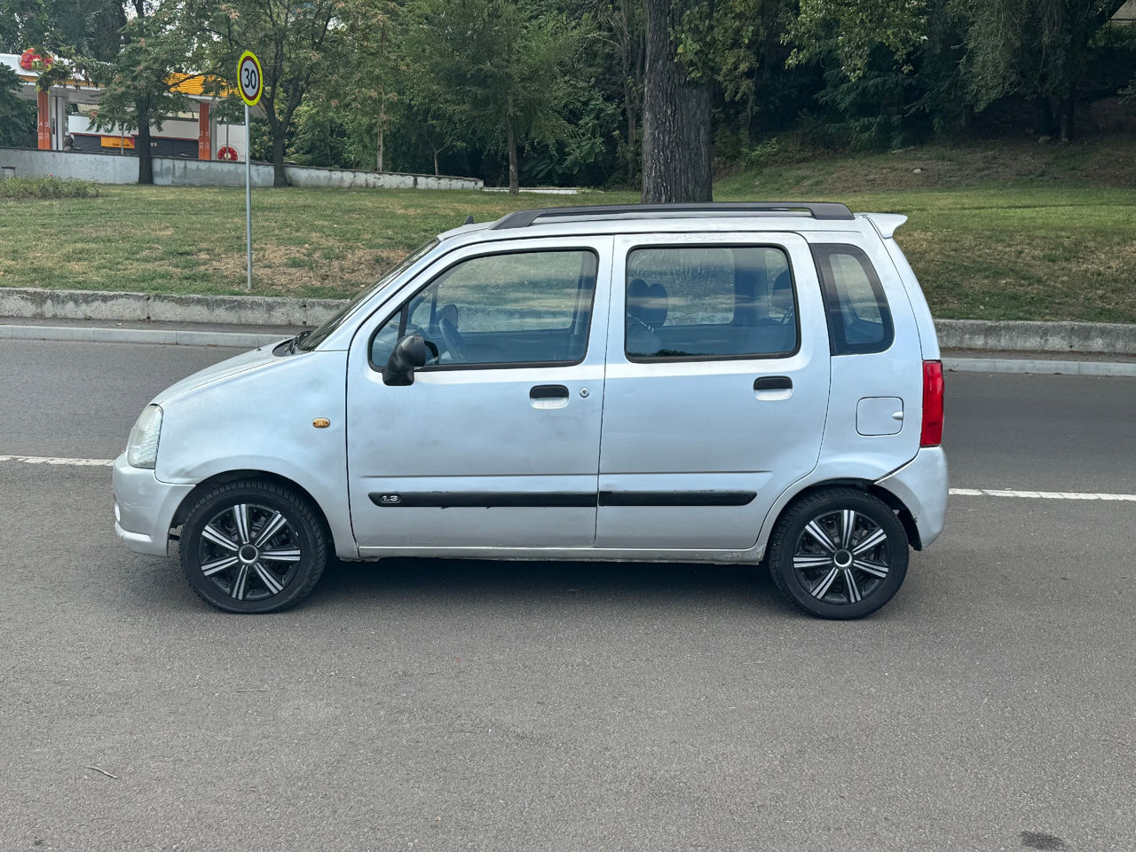 Suzuki Wagon R+
