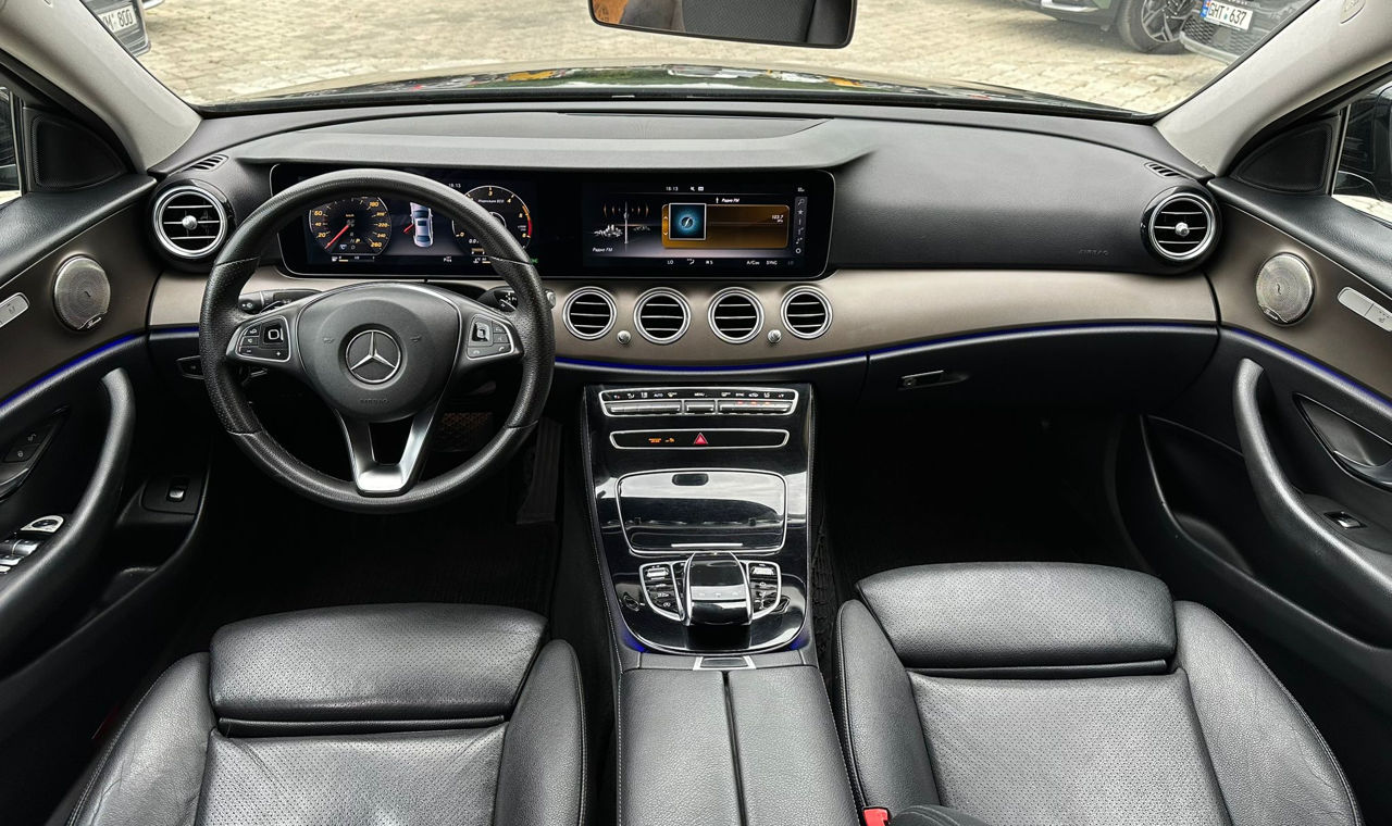 Mercedes E-Class foto 6