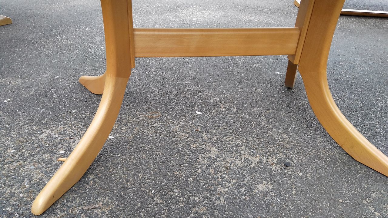 Столы в общественную столовую