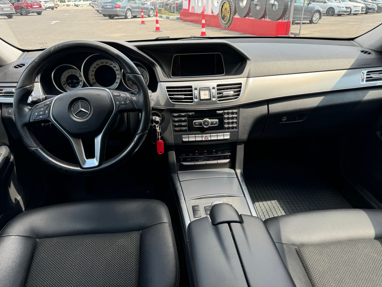 Mercedes E-Class foto 8