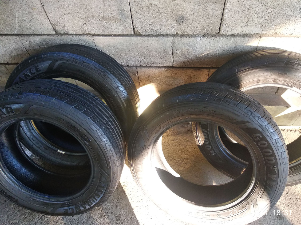 Goodiyear 215/65 R17 лето все 4шт. 70€