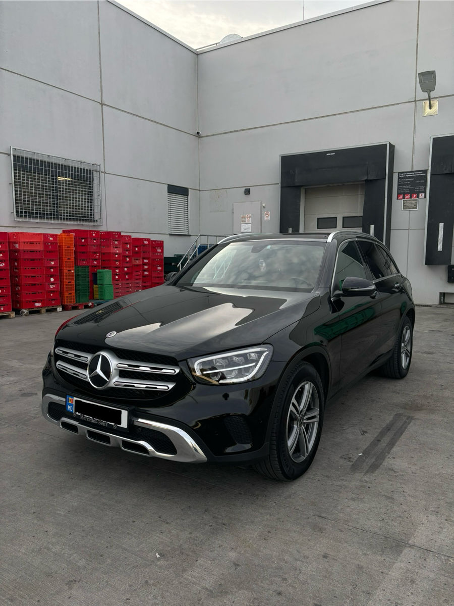 Mercedes GLC foto 2